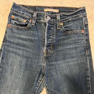 Levi’s Wedgie Skinny✨
